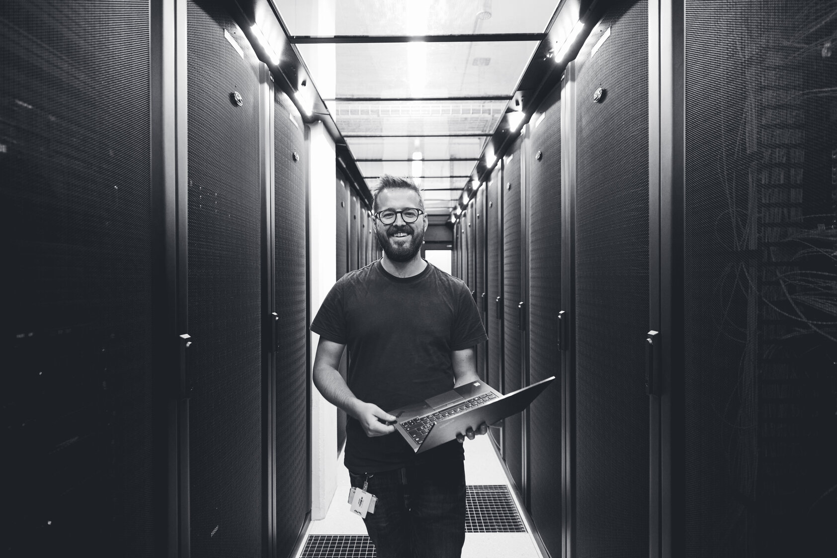 Maximale Flexibilität bzgl. Leistung und Energie.  Einfach, sicher und skalierbar. Genau das Rack, das zu Ihnen passt.